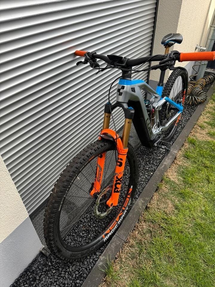 Cube Stereo Hybrid 140 HPC Actionteam – Modelljahr 2021