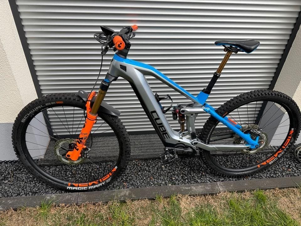 Cube Stereo Hybrid 140 HPC Actionteam – Modelljahr 2021